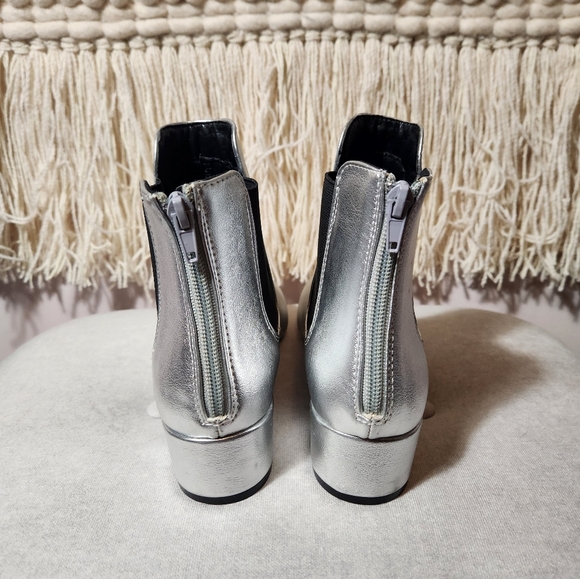 Silver Ankle boots - Picture 2 of 9